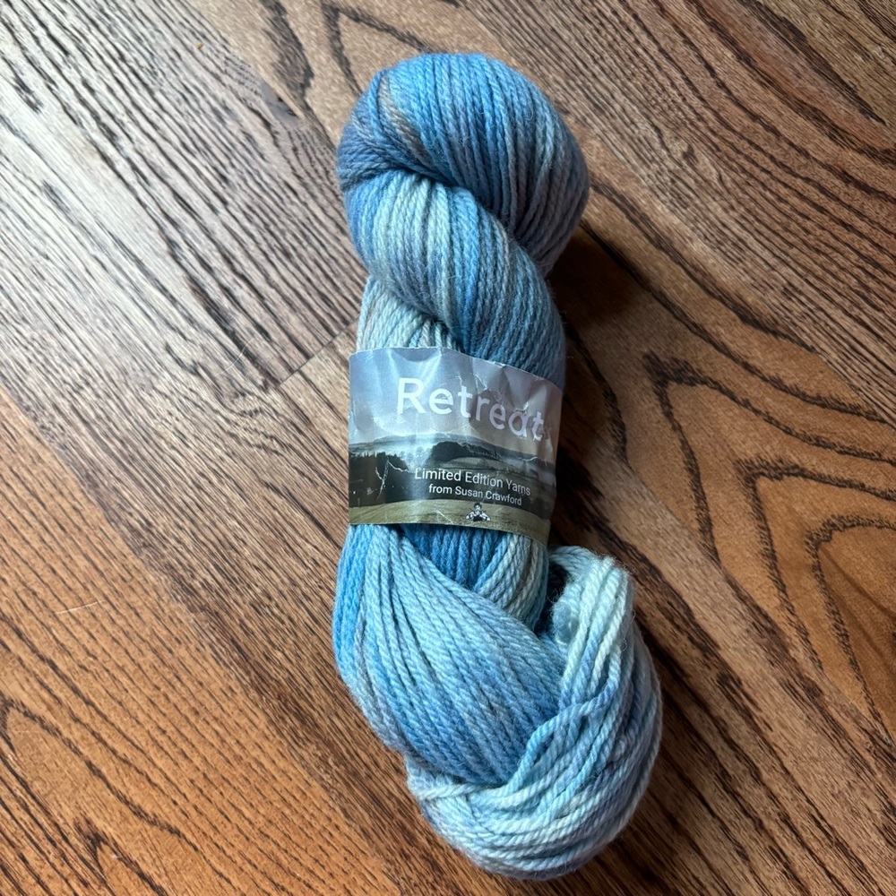 Retreat Susan Crawford Yarn British Wool Blue Gray DK Weight Swallow in Flight